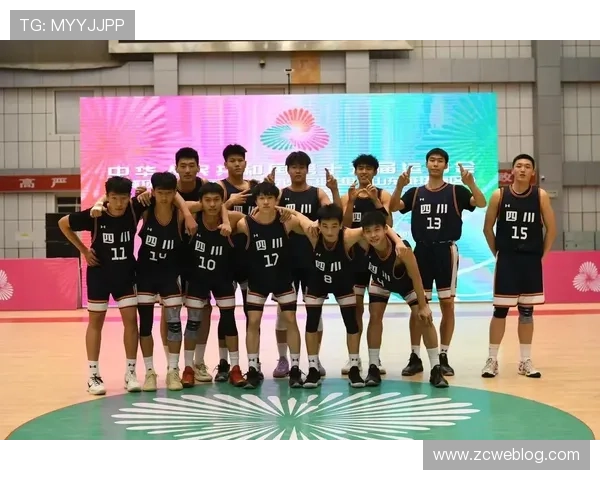 哪支CBA球队曾在季后赛中全胜夺冠？