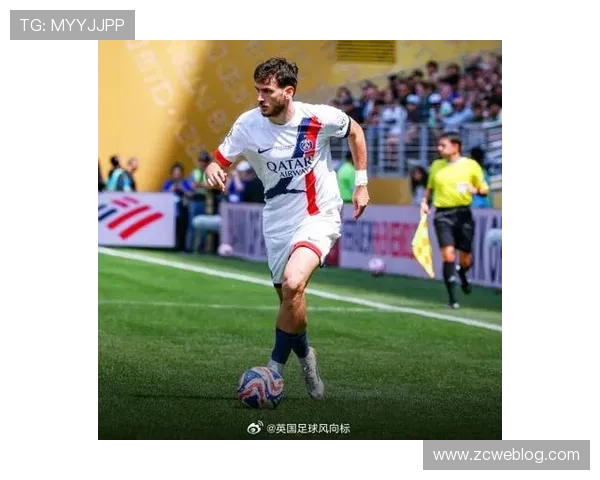 法甲巴黎圣日耳曼球衣设计及历史演变